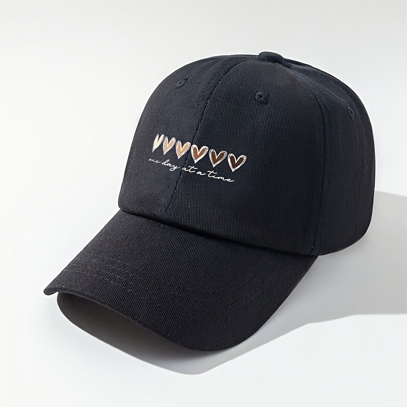 Adjustable heart gradient baseball cap, suitable for outdoor activities and golf.