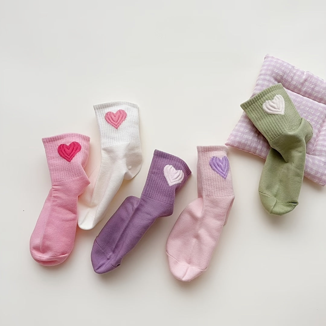 Girls' mid-calf socks for all seasons, cute and trendy, perfect for students aged 2-15.