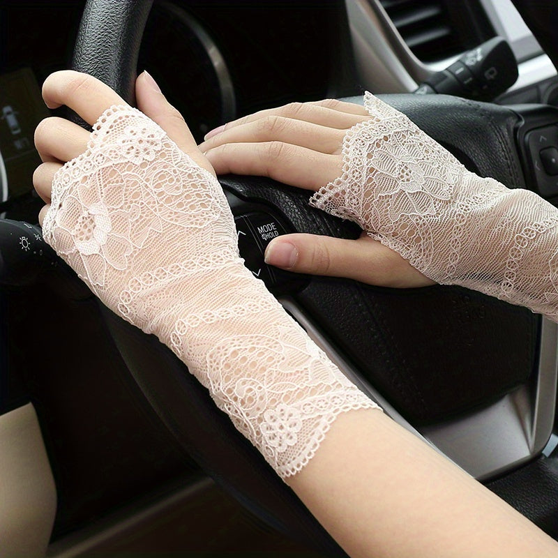 Geometric lace half finger wrist sleeves with thumb hole for summer sunscreen protection.