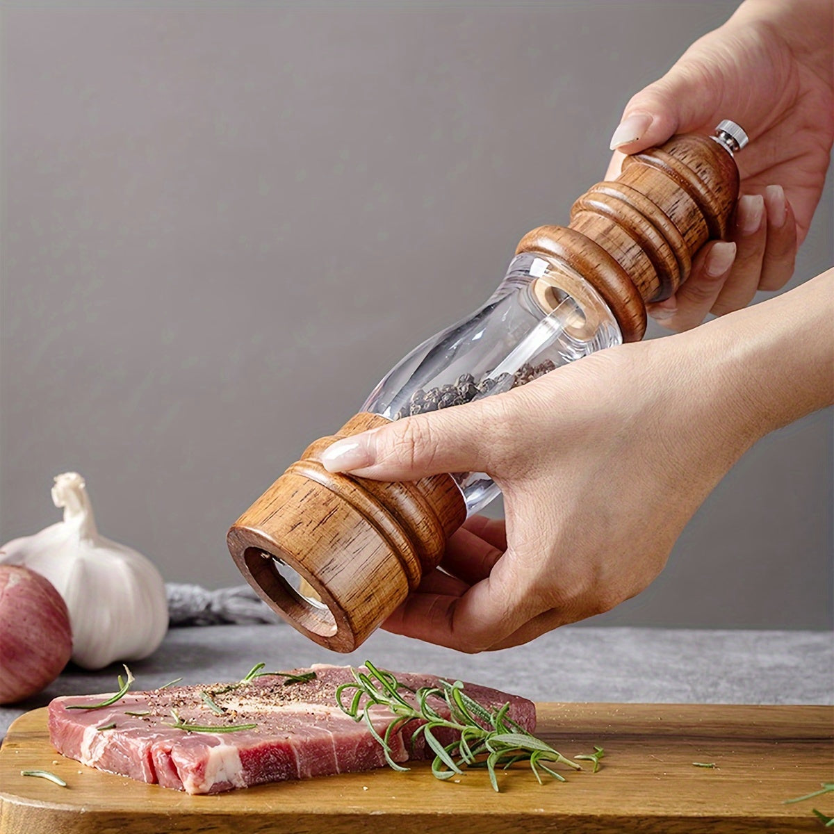 Ideal for home and restaurant use, this premium manual pepper grinder is made from solid wood and is perfect for grinding black pepper, Sichuan pepper, and sea salt. A must-have kitchen gadget for pepper enthusiasts.