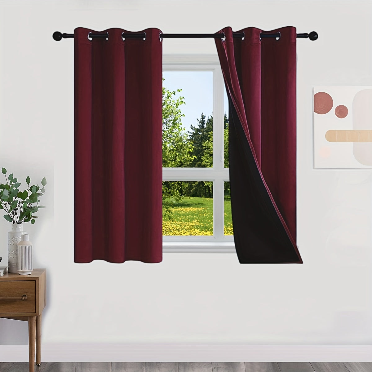 100% opaque blackout curtains, with a layer of lining included, 2 pieces.