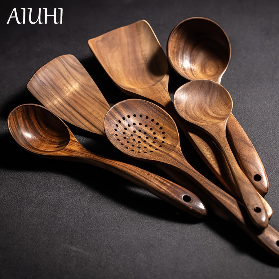 Set of 6 wooden spoons and 5 kitchen utensils for cooking in a classic wooden design. Ideal for any kitchen, this set includes a variety of essential cooking utensils.