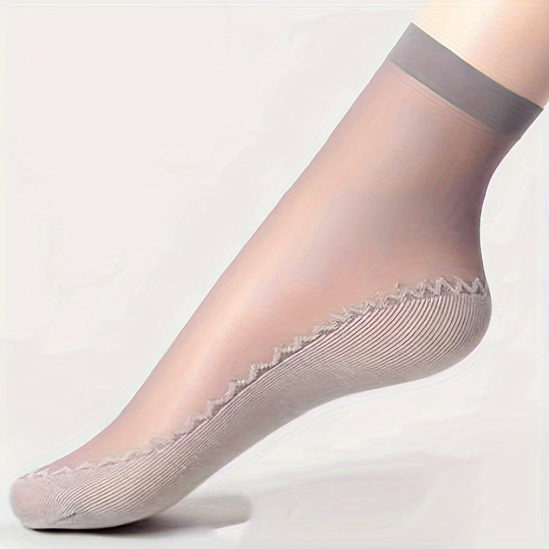 Five pairs of thin short stockings that are non-slip, durable, comfortable, breathable, form-fitting, and transparent.