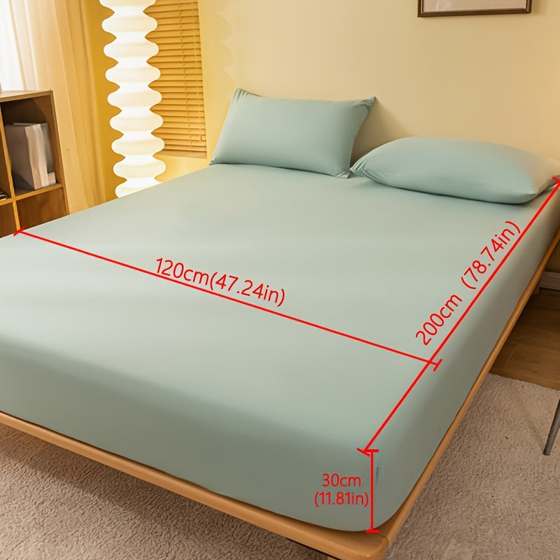 Soft and comfortable brushed fitted bed sheet in light green, with deep pocket for a perfect fit. Pillowcase not included. Ideal for bedroom or guest room. Mattress protector for added comfort and protection. Fitted bed sheet only.