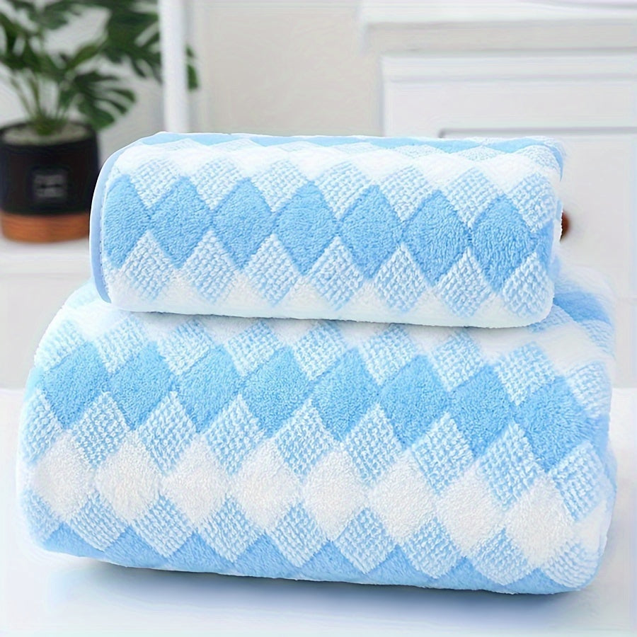 1-piece lattice towel set includes one hand towel and one bath towel. Absorbent and quick-drying face towel, with a super soft and skin-friendly bathing towel. Ideal bathroom supplies for home.