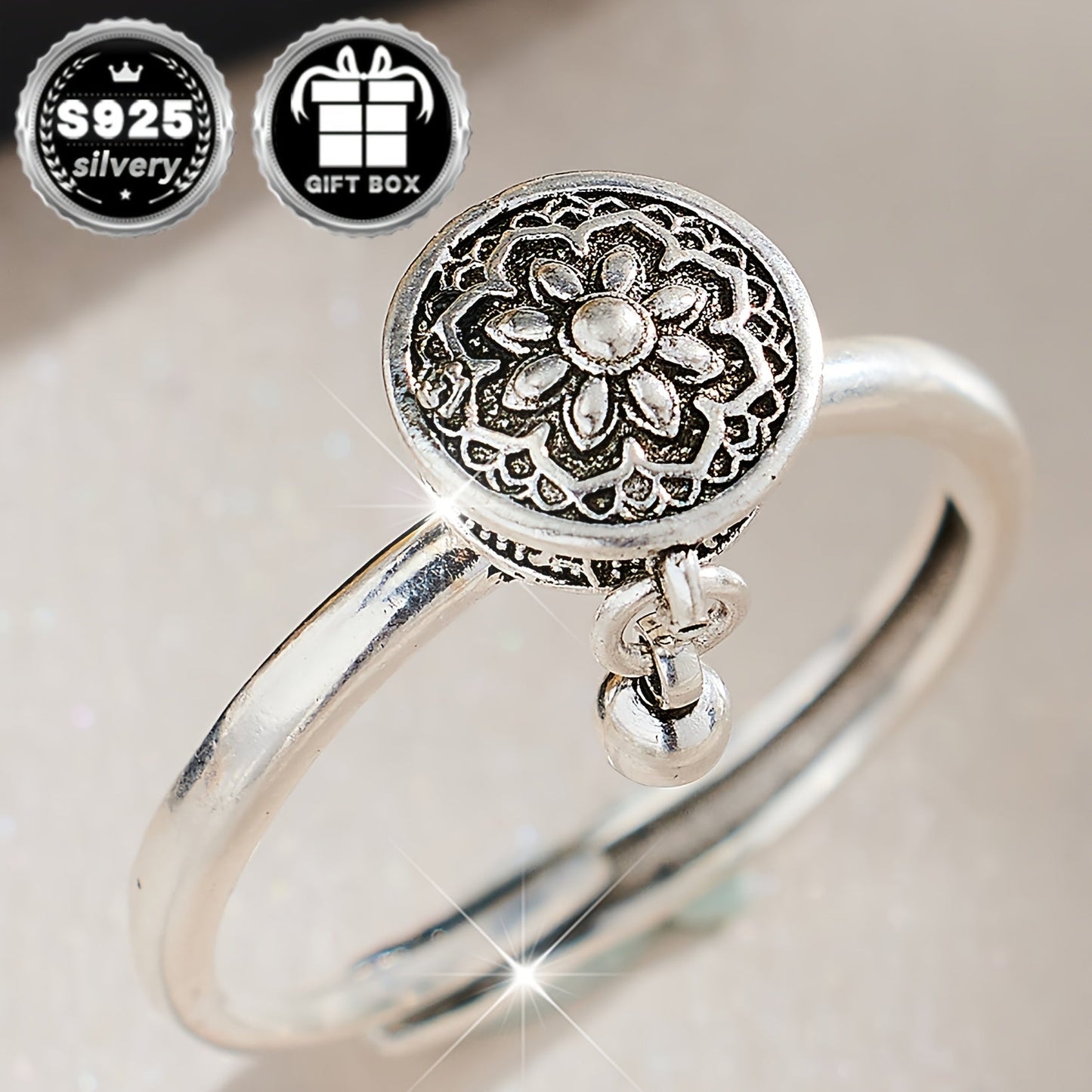 An exquisite jewelry accessory crafted from 925 sterling silver, this unique six-character mantra lotus good luck ring features free rotation. Weighting approximately 3.2g, it is sure to bring luck and charm to your style.