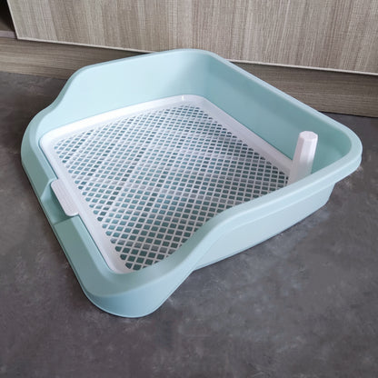 High-sided dog litter box with removable grid for small to medium breeds.