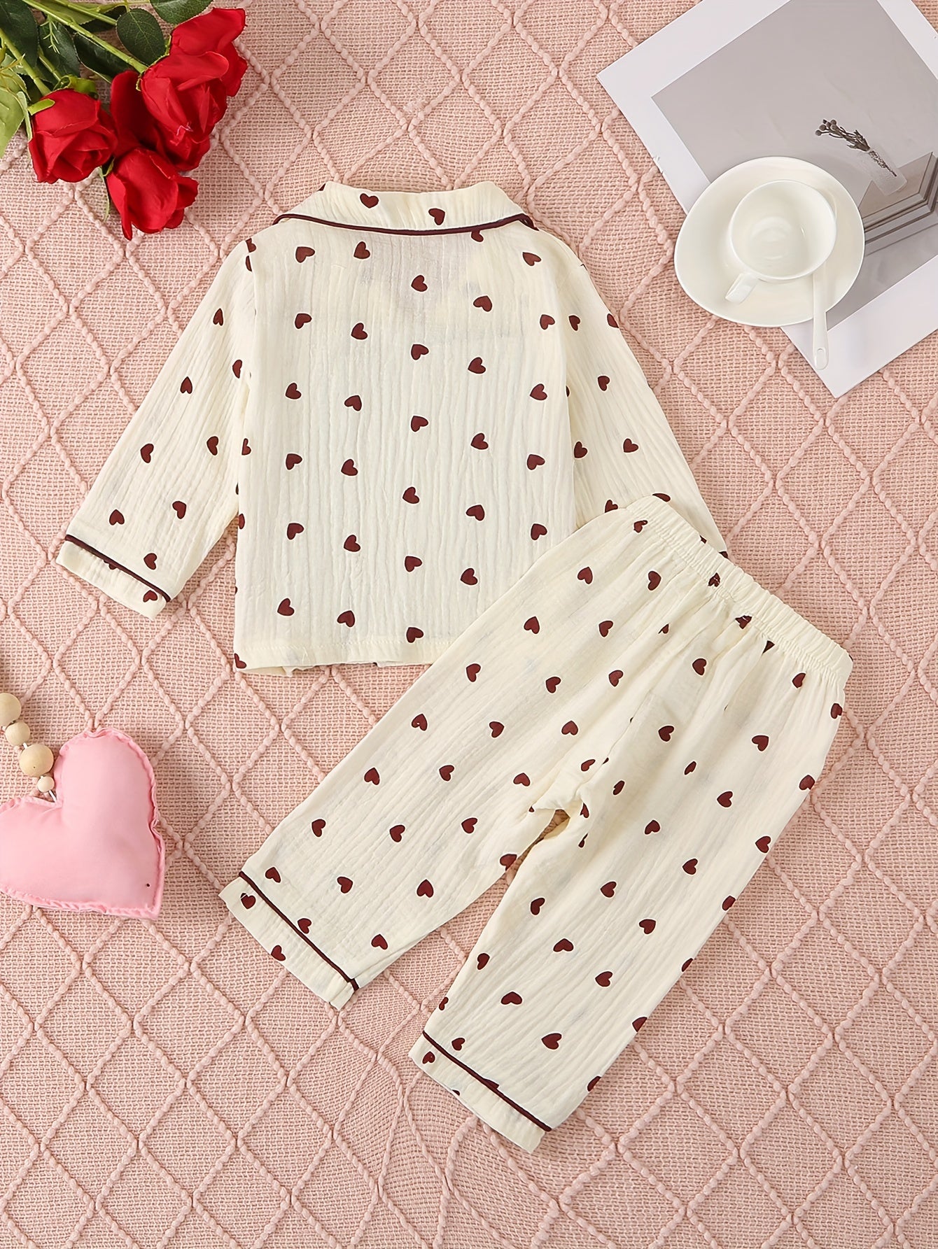 1x Girls' All-Season Cute Cotton Pajama Set with Lapel Collar - 2 Pieces of Loose-Fit Sleepwear with Hearts Print, Made of 95% Cotton and 5% Polyester, Slight Stretch Woven Fabric