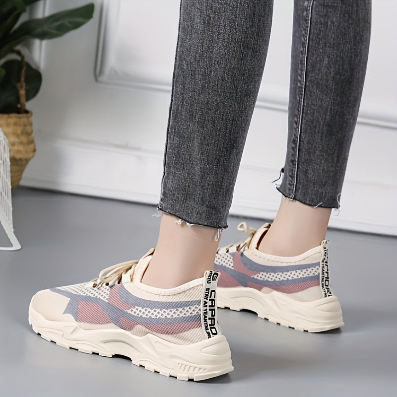 Women's casual sports shoes with thick-soled lightweight design for running.