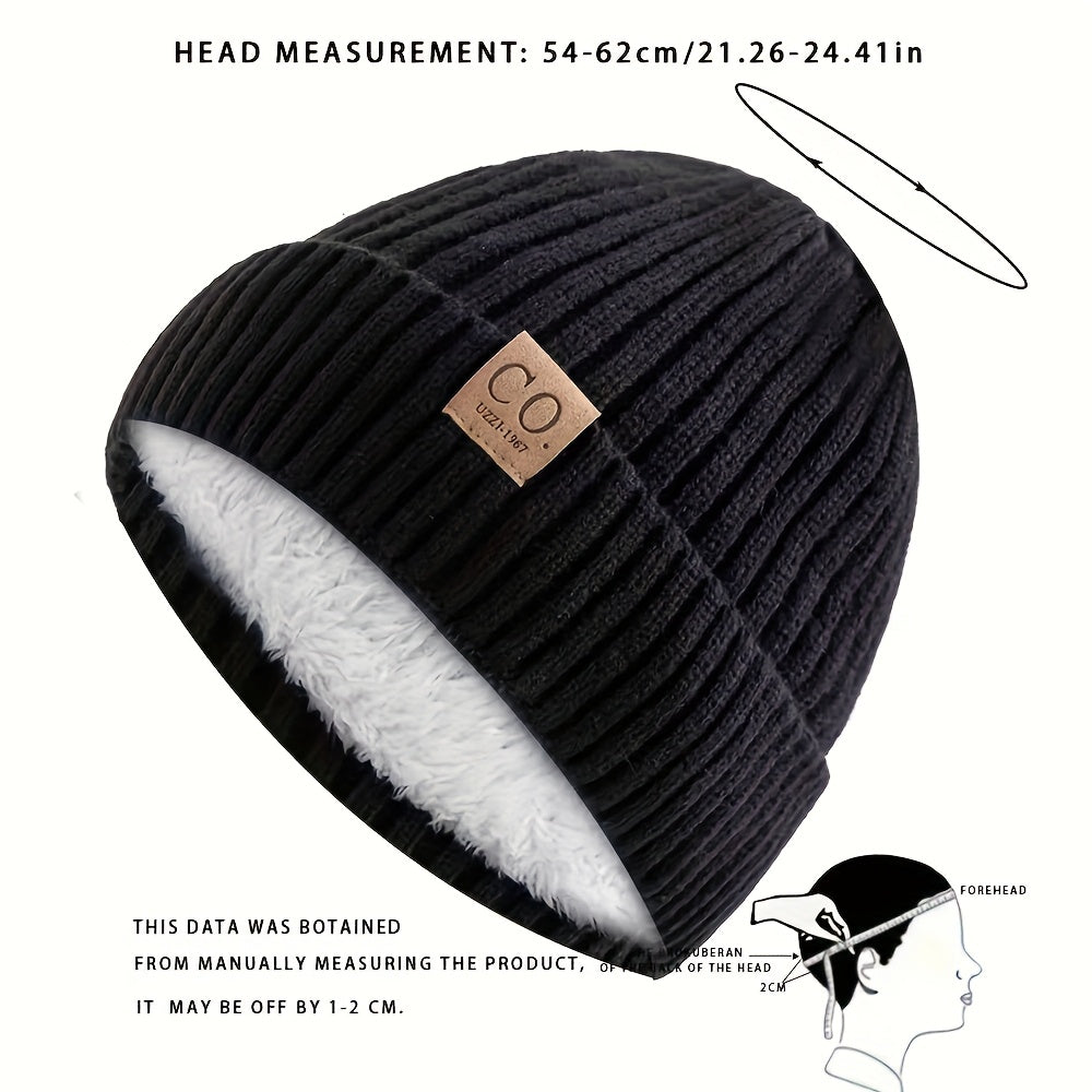 Stay Warm and Cozy with a Knit Beanie featuring a Letter Patch - Thick Fleece-Lined, Providing Ear Protection for Men | Sporty Design, Easy to Hand Wash