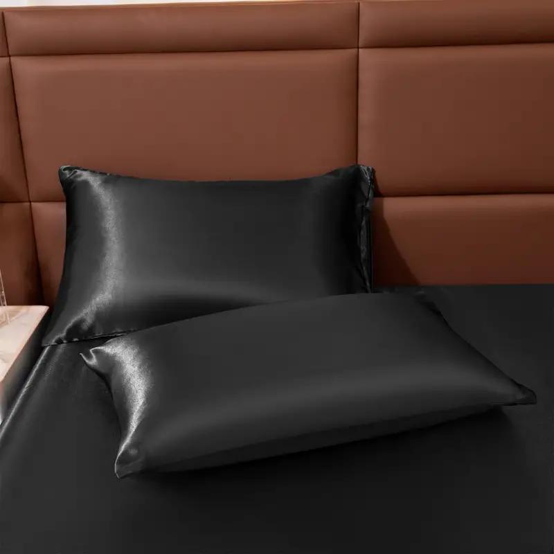 Satin Envelop Pillowcase - 1 Dona | 180-200gsm poliesterdan tayyorlangan | Mashina yuvish mumkin | Yumshoq va silliq to'qimalangan tuzilma | Faol Chop etish | Yotoqxonangizdagi qulaylik va uxlash tajribangizni oshiring | To'ldiruvchi kiritilmagan