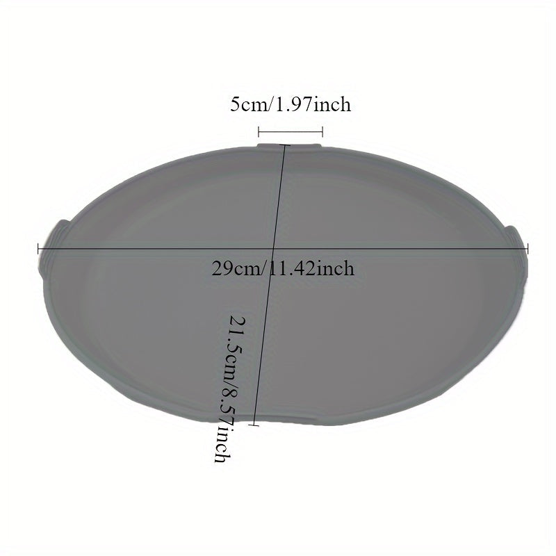 One piece of heat-resistant rectangular food grade baking tray, designed for Vorwerk Thermomix TM31/TM5/TM6. Made of silicone, this handy kitchen accessory is hand wash safe.