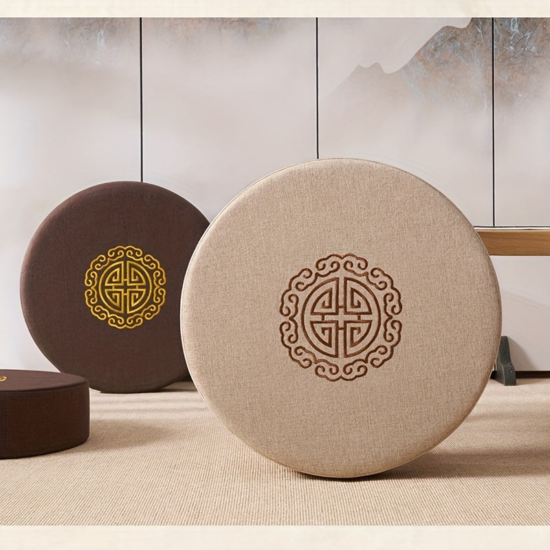 Round pouf Tatami floor pillow with non-electrical comfort design, featuring 1 piece of traditional woven fabric sponge padding for meditation.