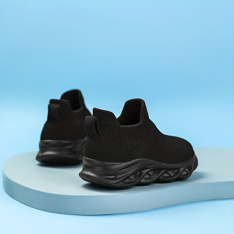 New, stylish and lightweight baby shoes for boys and girls with high breathability and attractive design.