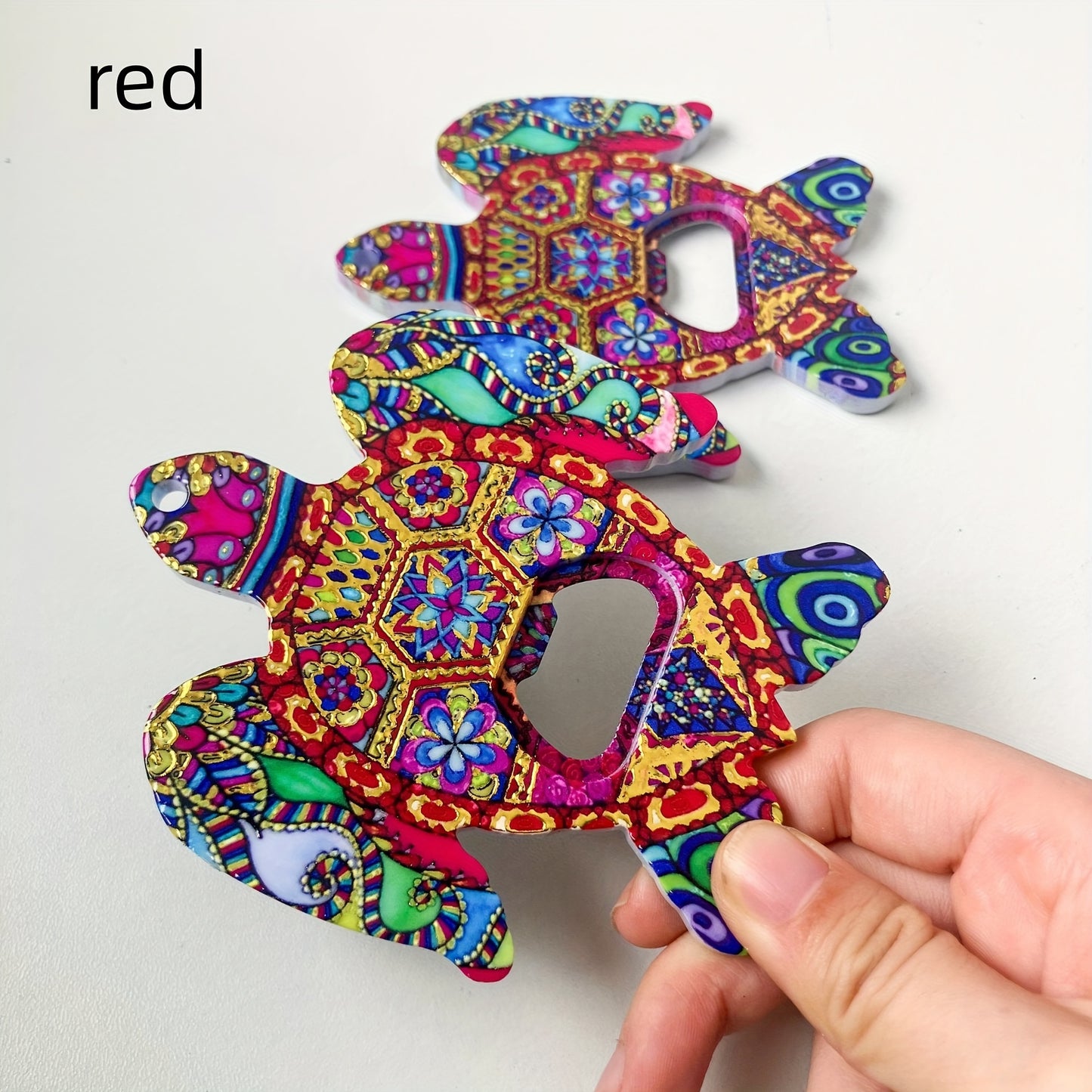 Magnetic tortoise-shaped bottle opener - Ideal gift and fun kitchen accessory for refrigerators.