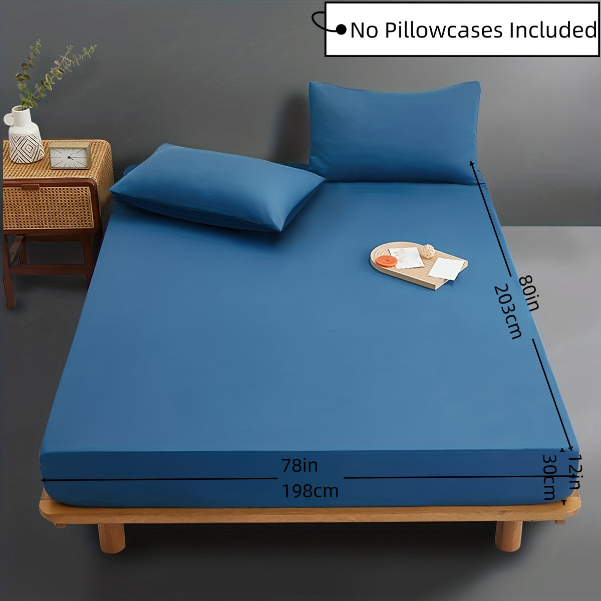 One piece of a solid colored fitted sheet made of soft and comfortable microfiber material. Ideal for bedrooms and guest rooms, with a deep pocket design. This product includes the fitted bed sheet only.