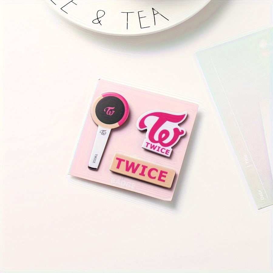 Novelty Kpop Band Magnets featuring ATEEZ, TWICE, (G)I-DLE, and ASTRO. Also, available are Peripheral Lightstick Brooches inspired by Yuqi, MINNIE, Soyeon, NAYEON, and MOMO. Complete your fan collection with these Fashion Clothing Accessories in