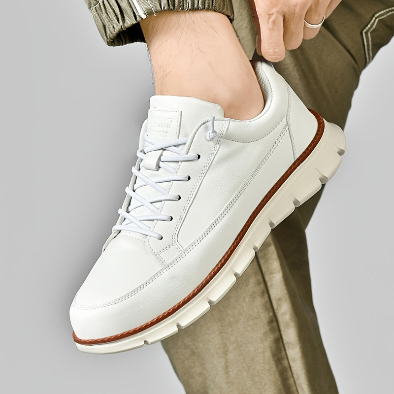 Men's soft sole sneakers with elastic shoelace, perfect for outdoor activities.