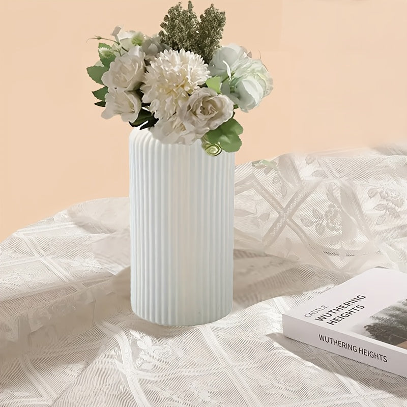 Contemporary Striped Plastic Vase - European-inspired, ideal for fresh flowers & home décor.