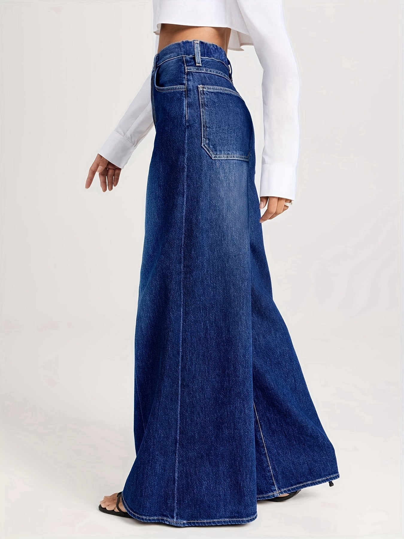 1pc SENLANJIEQU Women's Casual Wide Leg Jeans, made of 70% cotton, 28% polyester, and 2% elastane. Features a medium stretch, washed finish, and streetwear style.