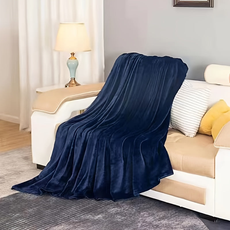 Stay warm and cozy with our luxurious Royal Blue Flannel Throw Blanket. This vintage-style blanket is soft, warm, and machine washable, making it perfect for year-round comfort. Made from 100% polyester and weighing between 200-250g, this throw blanket