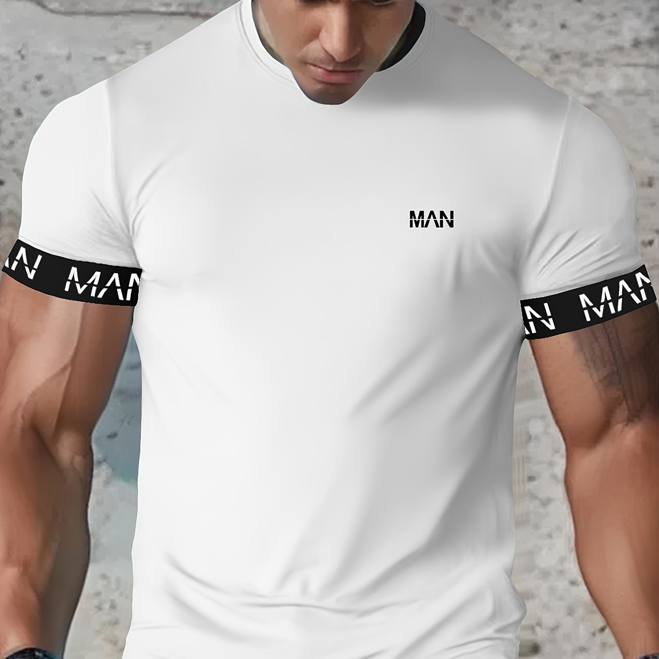 Men's lightweight athletic t-shirt made from a breathable and stretchy blend of polyester and elastane, suitable for gym, running, and training. Machine washable.