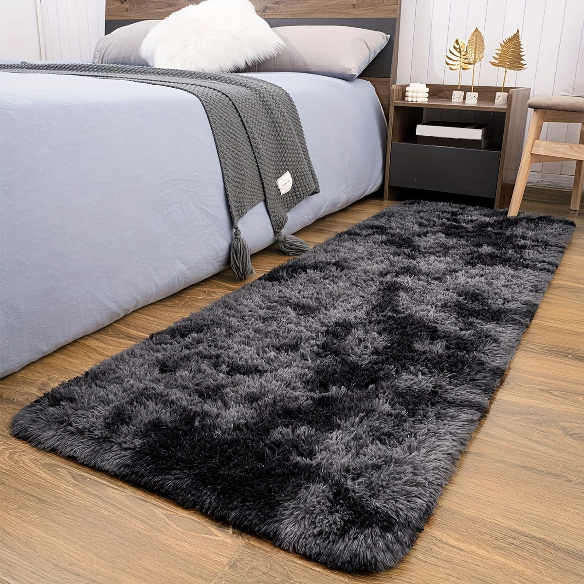 Luxurious Scandinavian-Style Black Tie-Dye Rug with Fluffy Soft Polyester, Stain-Resistant Non-Slip Carpet for Living Room, Bedroom, or Office. Perfect for All Holidays, this Machine-Made Indoor Mat adds a touch of elegance to any space.