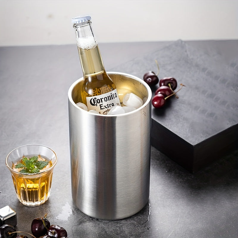 Compact stainless steel ice bucket with 1.6L capacity, perfect for keeping drinks cold on the go. Ideal for outdoor events and home use.