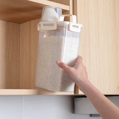 Leak-proof food storage container designed for storing grains, nuts, flour, and rice. This reusable square plastic organizer features a convenient flip lid, making it the perfect kitchen accessory for autumn.