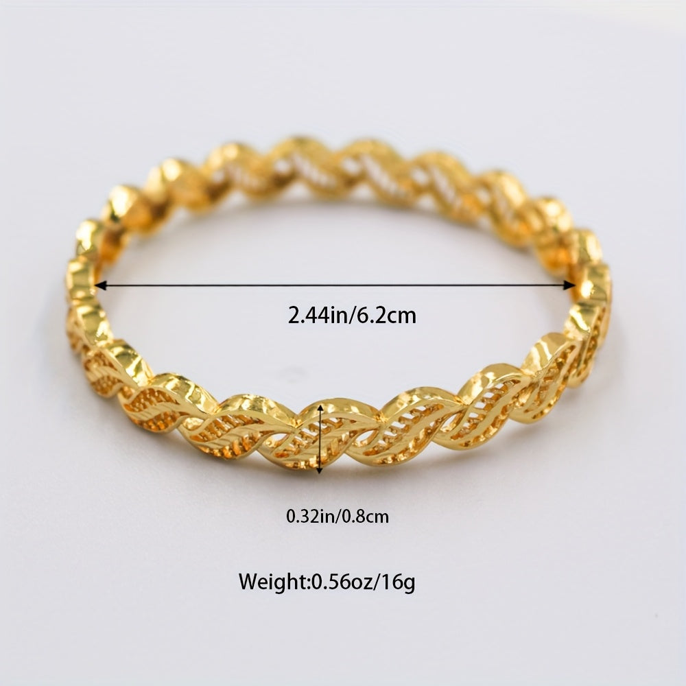 Set of 4 Dubai Women's Fashion Bracelets, combining European and American styles for daily wear or special occasions such as weddings and festivals. Versatile jewelry perfect for year-round use.