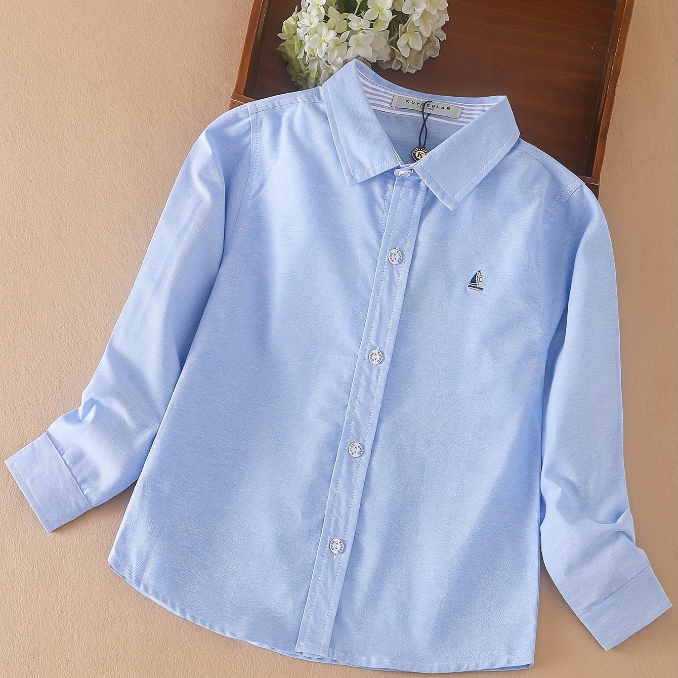 Trendy white shirt for boys in thin pure long-sleeved style for spring and autumn.