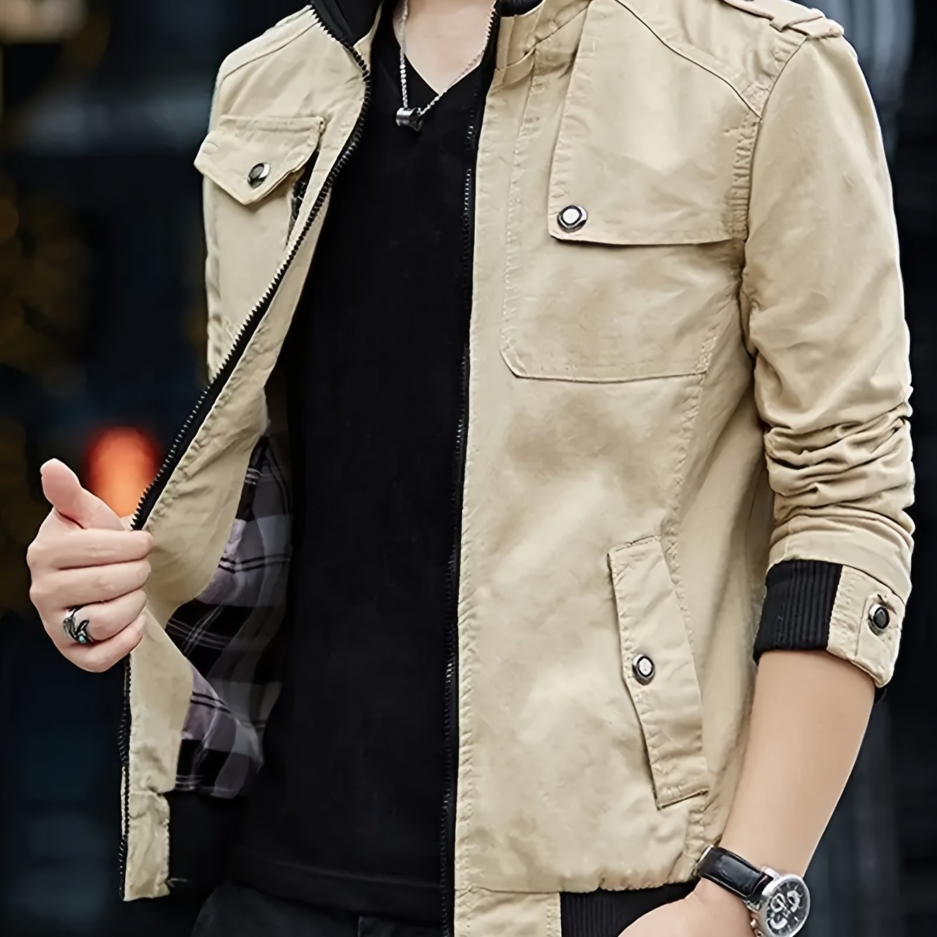 Men's Multi-Pocket Cargo Jacket in Beige for Fall/Winter, Stylish and Practical Outdoor Coat