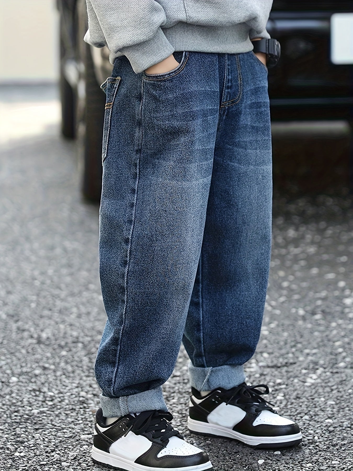 Boys' casual jeans with pockets for all seasons.