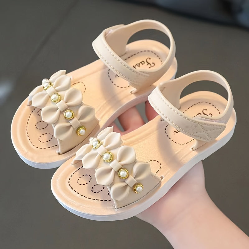 New in 2025: Girls' summer sandals with princess floral design, non-slip PVC sole, magic tape closure. For toddlers 1-5 years old. Perfect for beach days.