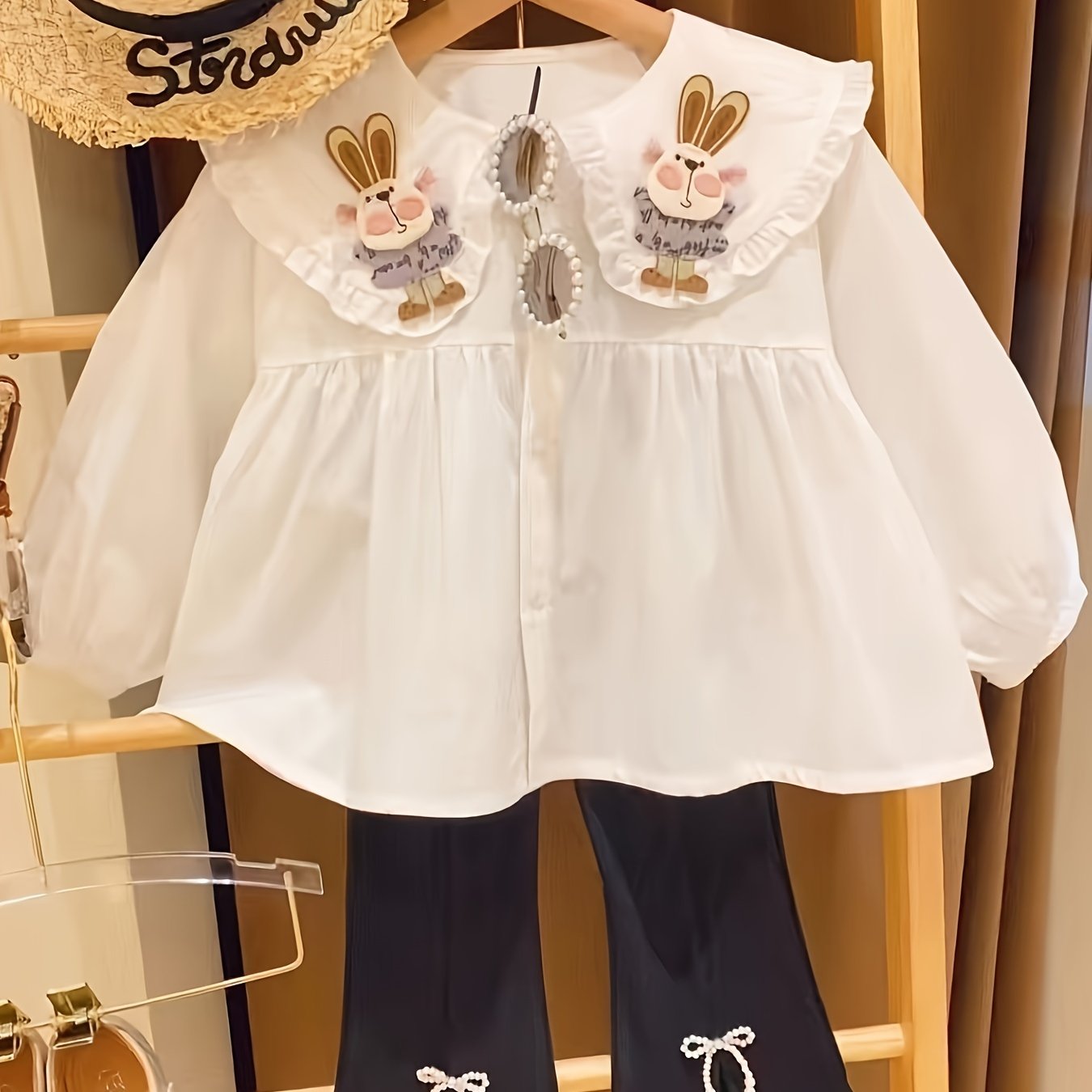 Girls' cotton blouse with bunny pattern and doll collar.