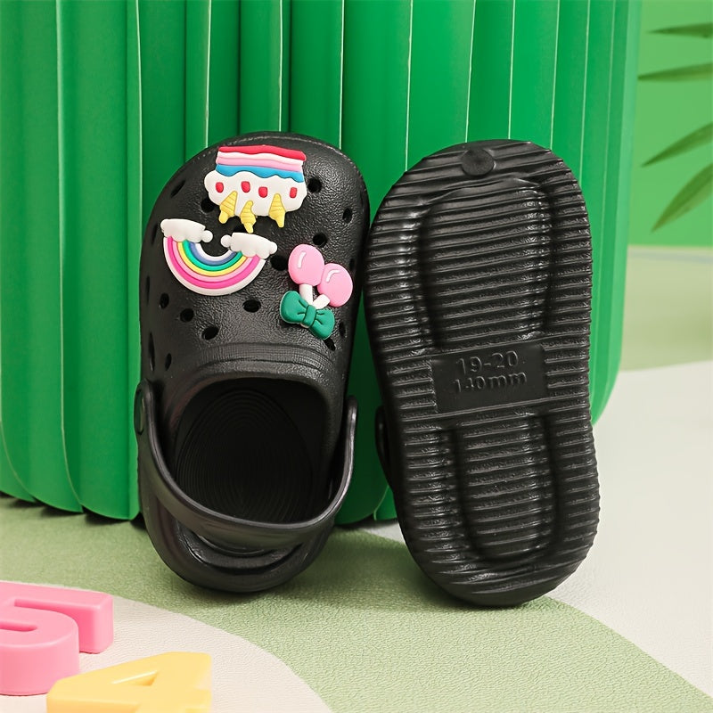 New girls' EVA hole shoes for indoor and outdoor wear. Available for summer activities at home and on the beach.