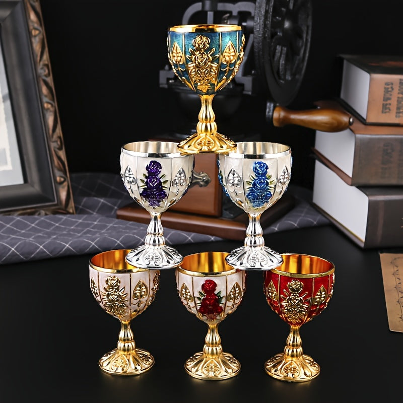 Small golden wine glass, high-footed wine glass, golden cup, banquet wine glass, tea water cup, holy water cup, wine accessories, decorative ornaments.