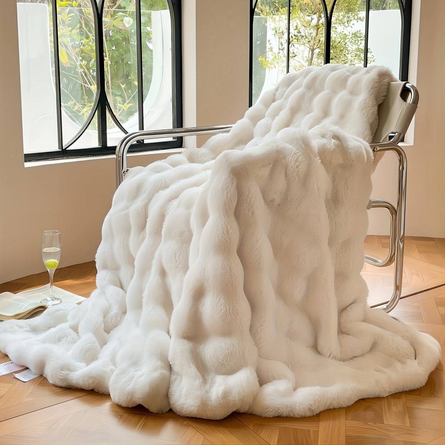 Thickened Bubble Plush Blanket with Imitation Rabbit Fur, Soft and Luxurious Office or Home Nap Blanket, Milk Fleece Sofa Throw Blanket