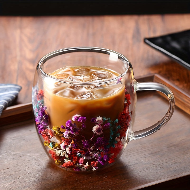 Glass coffee cup with dried flower inside, double-walled espresso cup with heat insulation and quicksand effect, suitable for both hot and cold drinks. Perfect birthday gift.