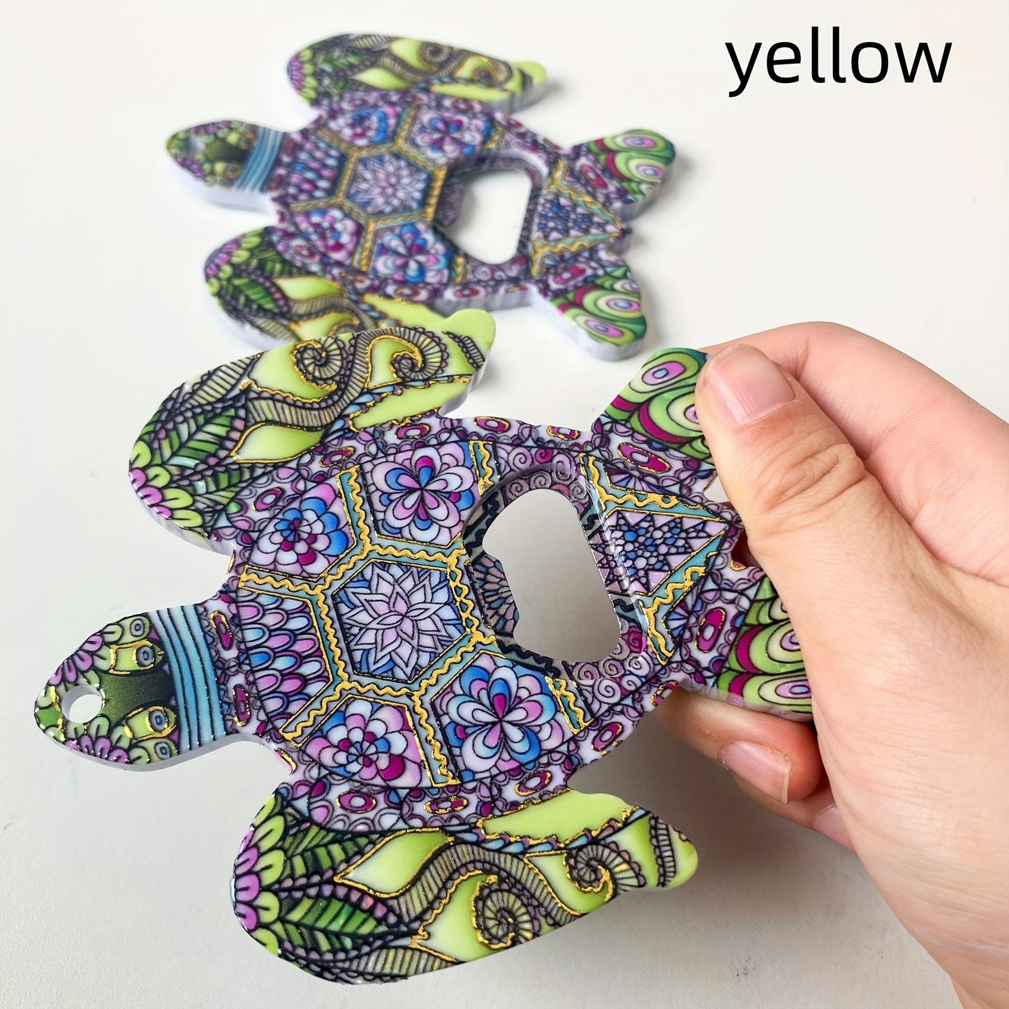 Magnetic tortoise-shaped bottle opener - Ideal gift and fun kitchen accessory for refrigerators.