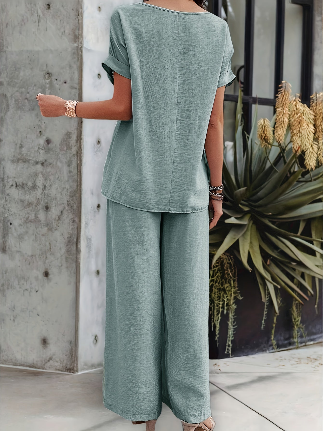 Stylish Solid Color Pants Set with Lace Detailing, Perfect for Spring & Summer Fashion for Women.