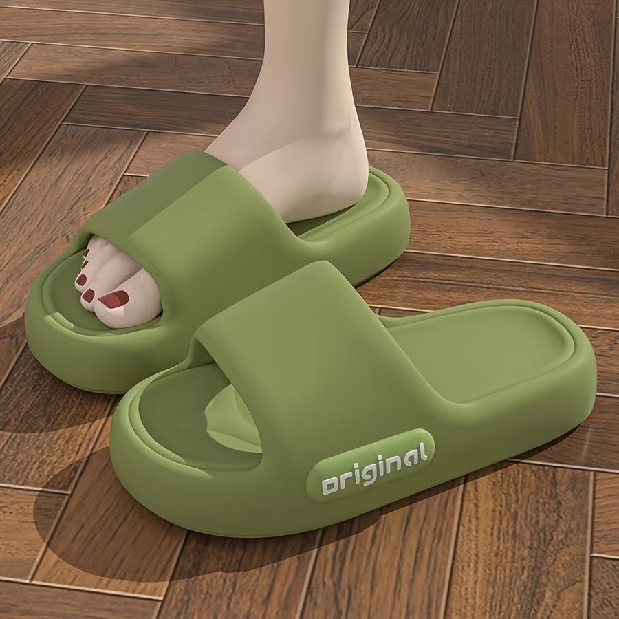 Stylish solid color slippers with soft soles, ideal for indoor use. Made with EVA material that's easy to clean in the machine.