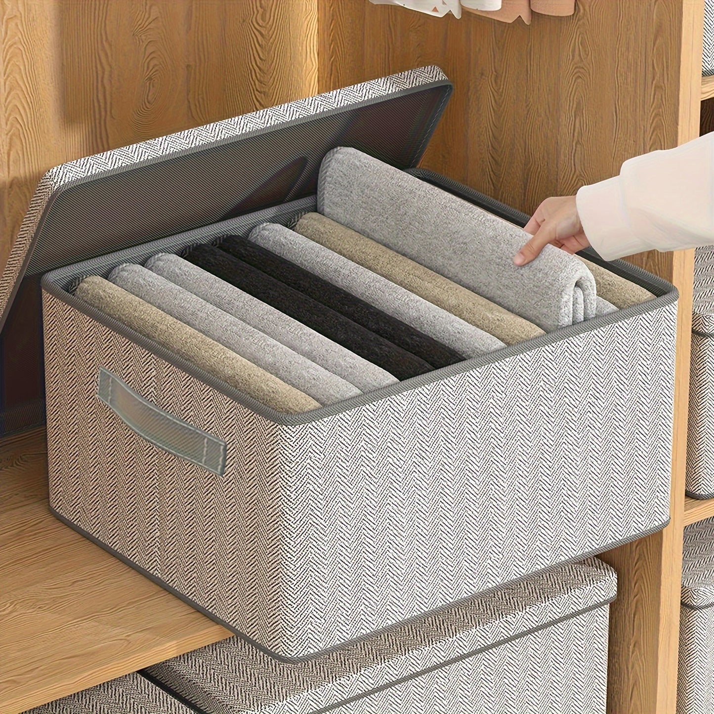 Space-saving storage box with lid by YOUFEN - made of non-woven fabric, great for organizing clothes, quilts, and toys in your bedroom or while traveling.