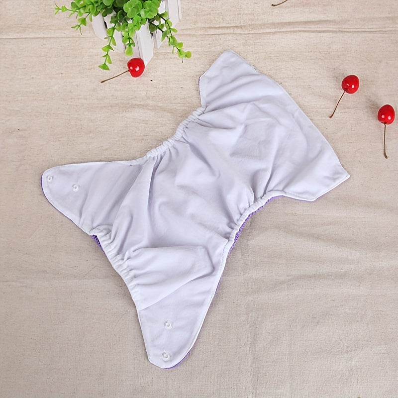 Reusable diaper pants for young children, waterproof and washable for use in autumn and winter.