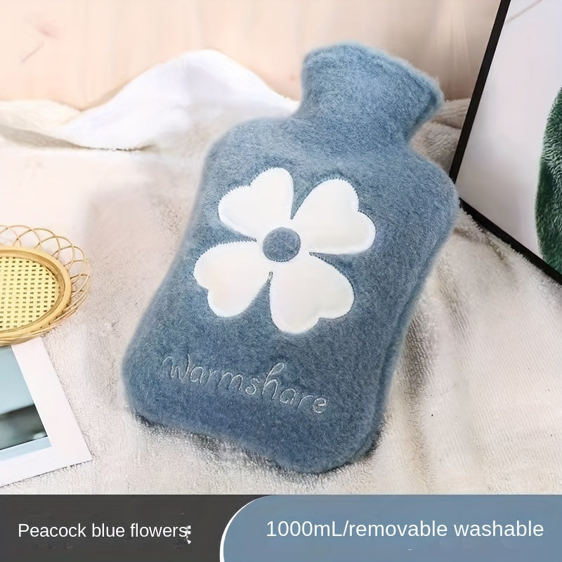 Large Capacity Hot Water Bag with 1000ml capacity, perfect for hot compress on cold hands and feet during winter. This portable hot water bag is made of thick plastic and comes with a detachable fluff cover. It is a must-have essential for the winter