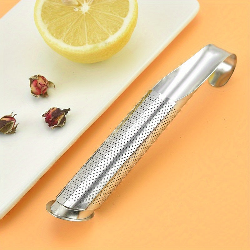 An easy-to-use tea brewing set includes a stainless steel hanging tea filter screen, perfect for those looking for a hassle-free tea-making experience and preventing any leaks.