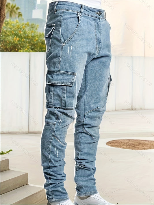 Slim fit cargo jeans for men made of stretch denim featuring a multi-pocket design, ideal for street style and all-season wear.