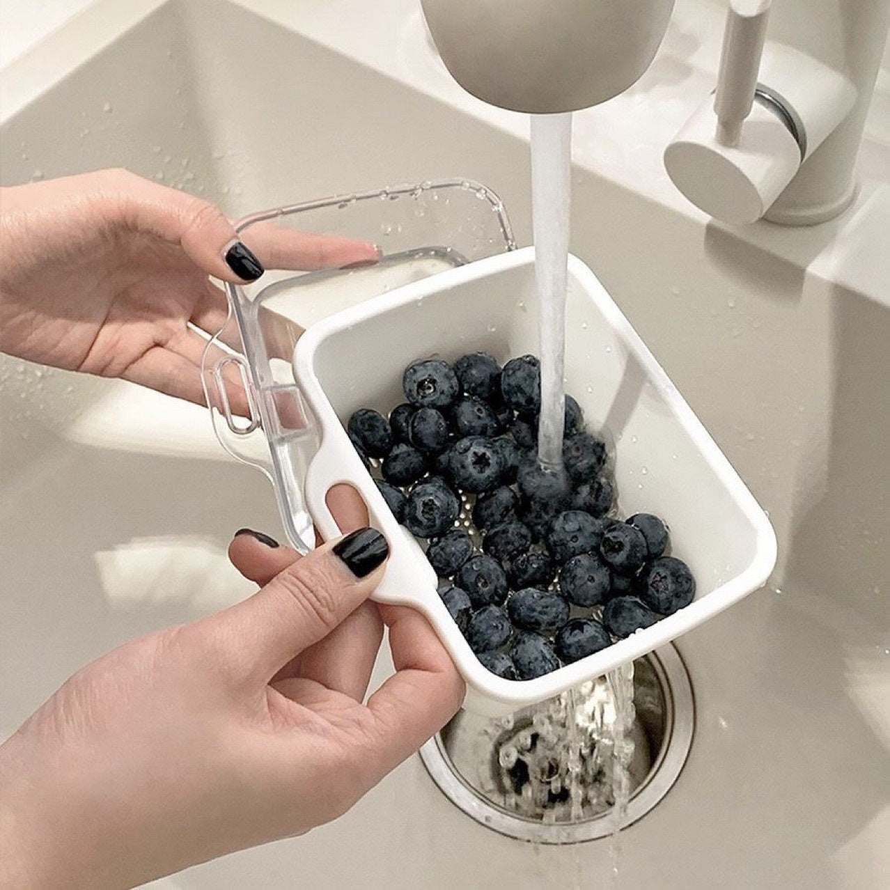 Mini Double Drainage Basket made from ABS plastic – perfect for washing fruits and vegetables or for using as a rice panner in the kitchen or living room. This high-quality basket is easy to clean and food contact safe, making it a reliable choice for