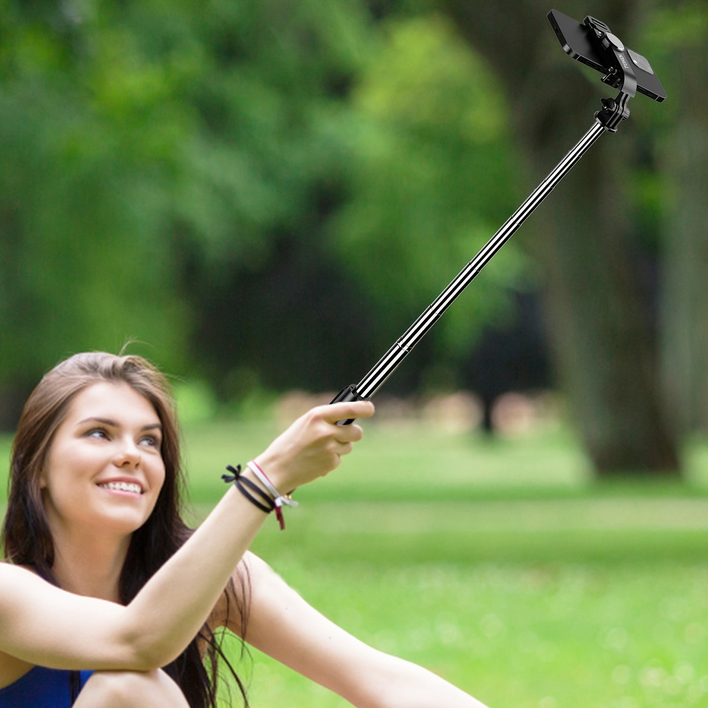 Extendable selfie stick tripod with wireless remote for various smartphones