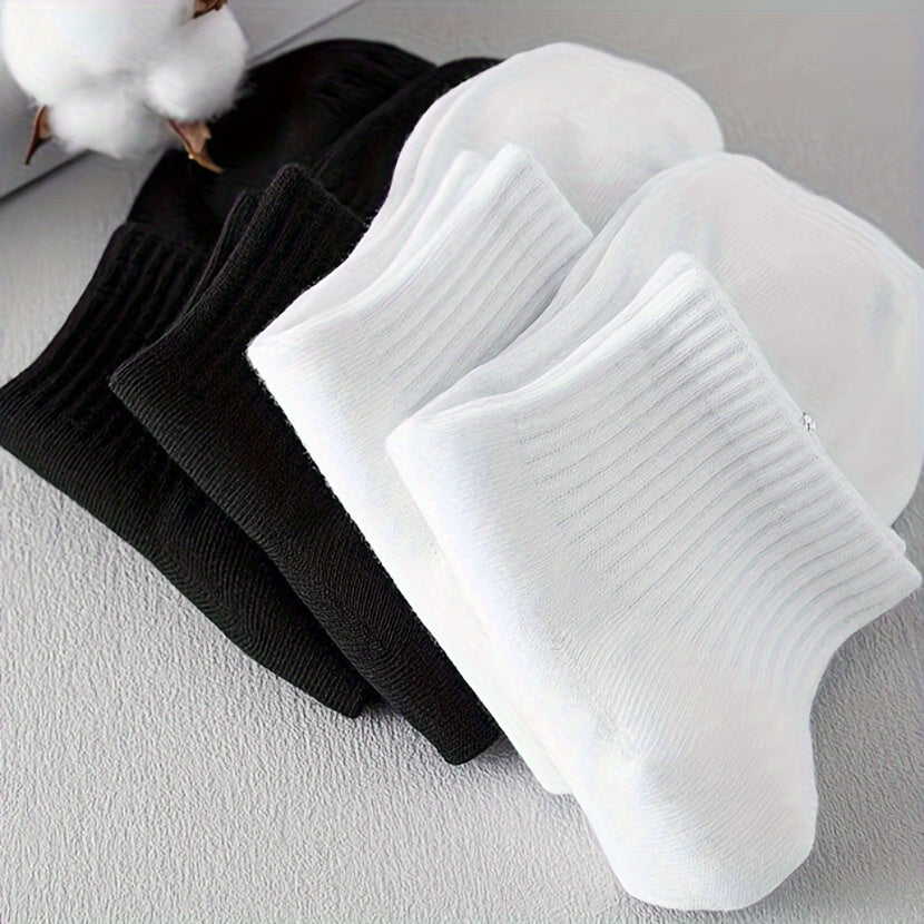 5-Pack of Unisex Breathable Ankle Socks in Black & White, made of Thin Cotton Blend with Moisture-Wicking and Anti-Odor properties, Knit fabric, Machine Washable.